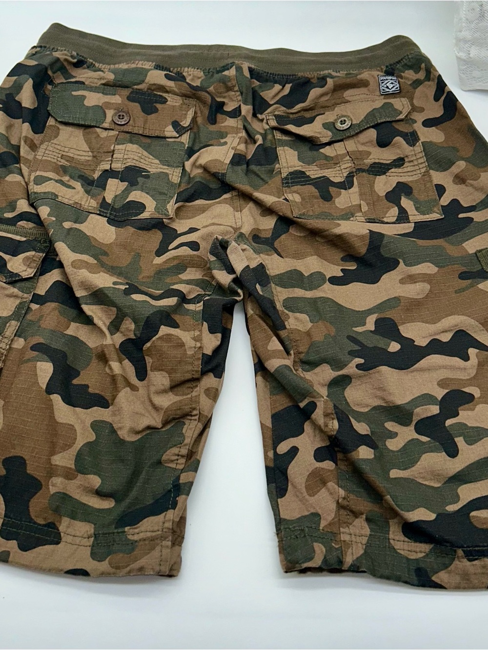 Y2K hip-hop, skatergrunge lagging look Southpole Men's CamoCargo Pants-